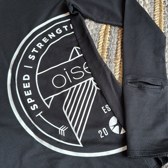 Oiselle Black Long Sleeve Shirt - Picture 2 of 4